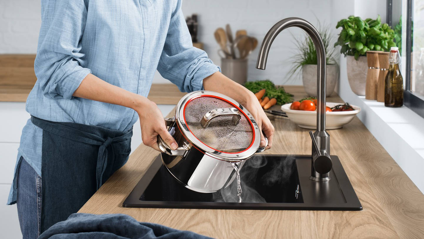 چطور در ظروف استیل آشپزی کنیم